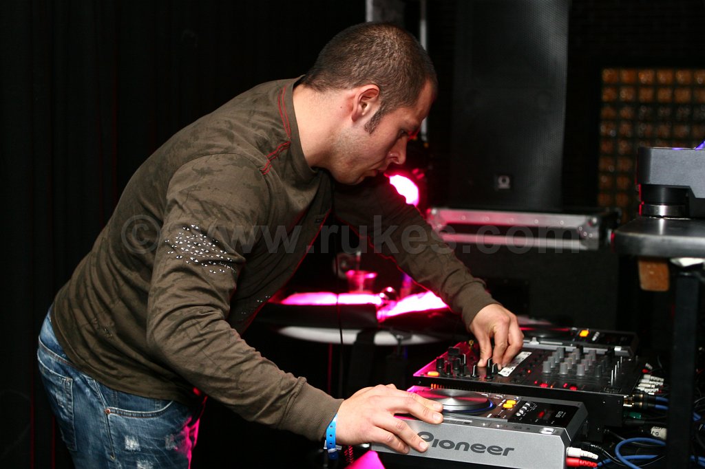vanguard55 014